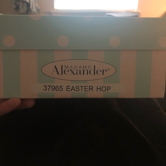 37965 EASTER HOP **RARE** Madame Alexander Doll - Picture 2 of 4